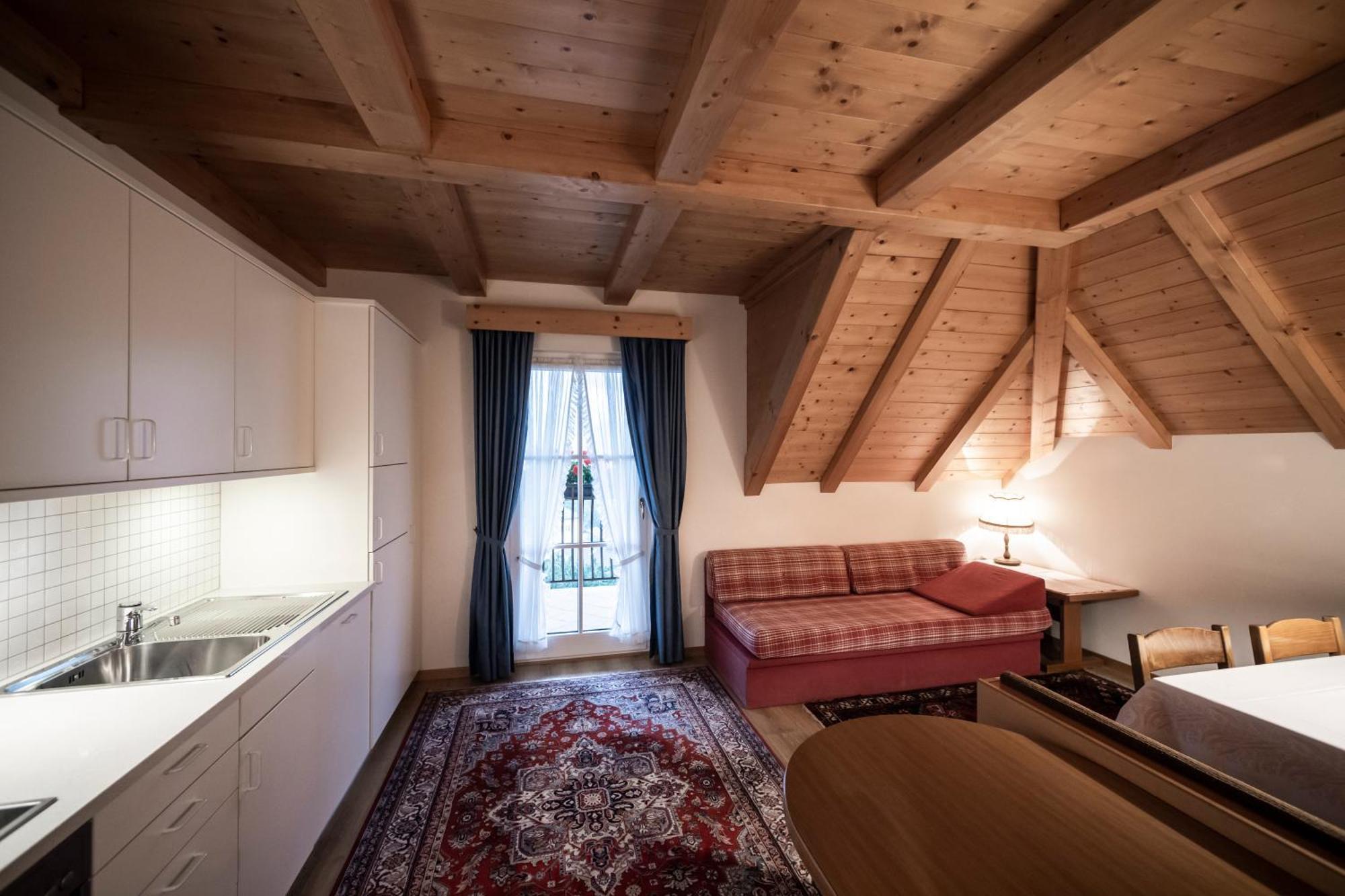 レジデンス ヴィラ ステッラ オルティゼーイ 部屋 写真